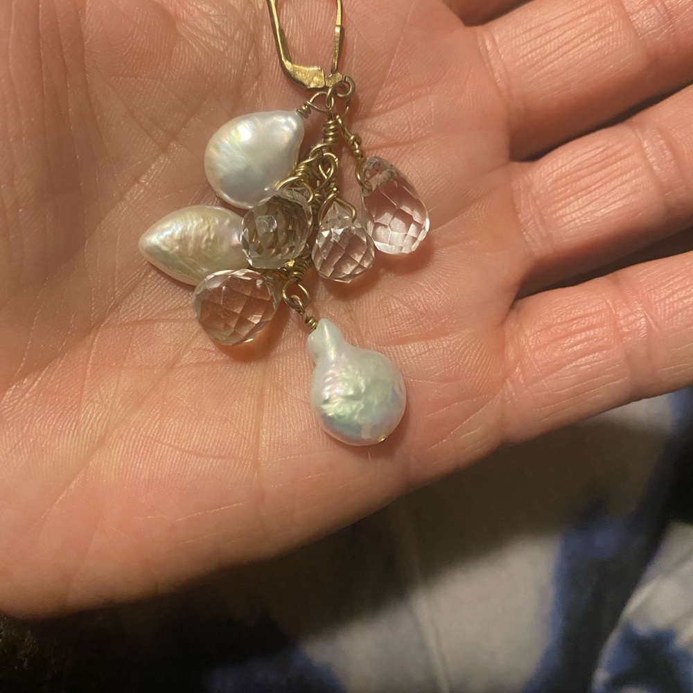 Elegant Gold and Pearl Drop Earrings